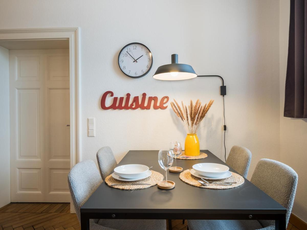 Schwarzlins Loftraum - Stilvolles Apartment Mit Smart Tv, Netflix, Disney Plus, Schnellem Wlan, Parken, Nespresso Санкт-Ингберт Экстерьер фото